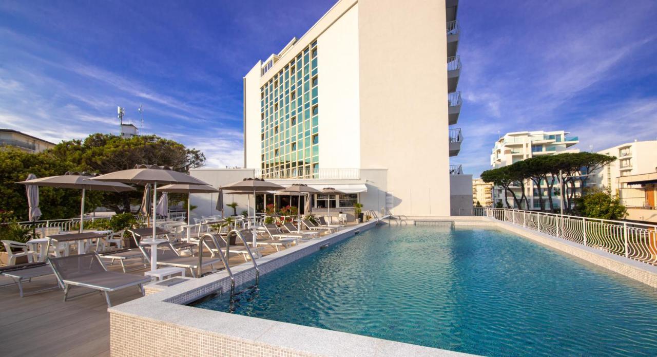 Hotel Nember Лидо ди Йезоло Екстериор снимка